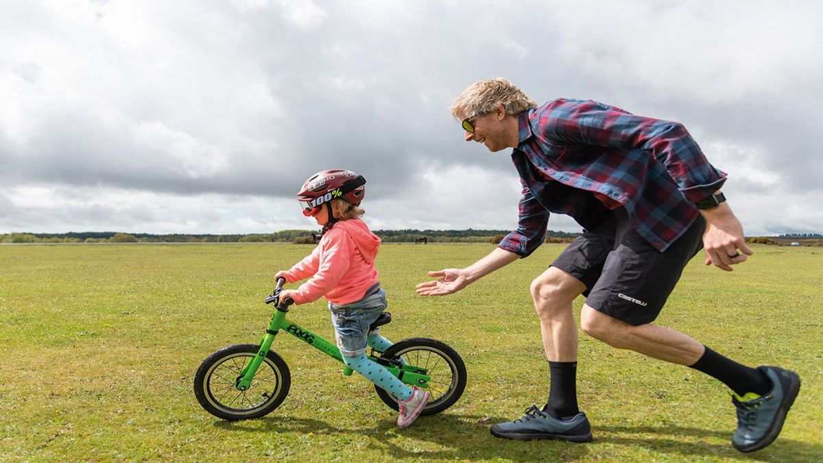 Full Guide: How to Teach a Kid to Ride a Bike and Make Them a Cycling Champion!